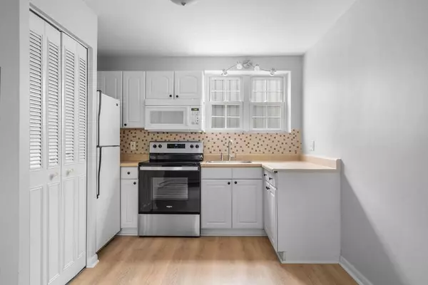 4 Robinwood Ave #2, Boston, MA 02130