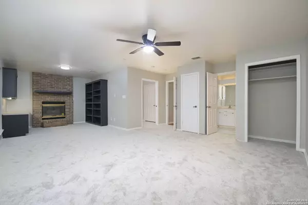 25311 Broad Oak Trail, San Antonio, TX 78255