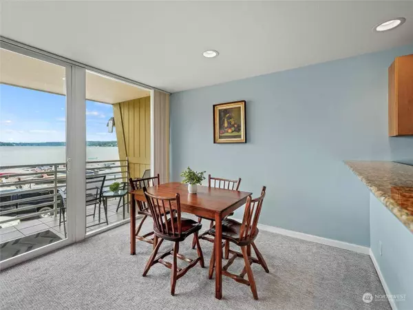 9520 Rainier AVE S #204, Seattle, WA 98118