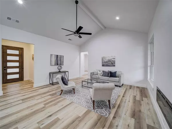 13660 Williams Road, Azle, TX 76020