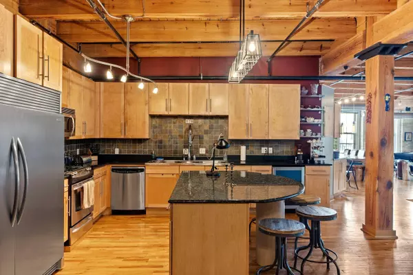 413 N 2nd Unit 570, Milwaukee, WI 53203