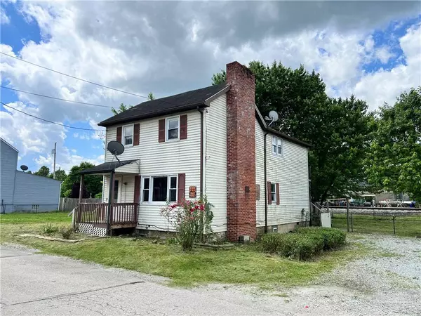 315-319 Blackburn St, West Newton, PA 15089