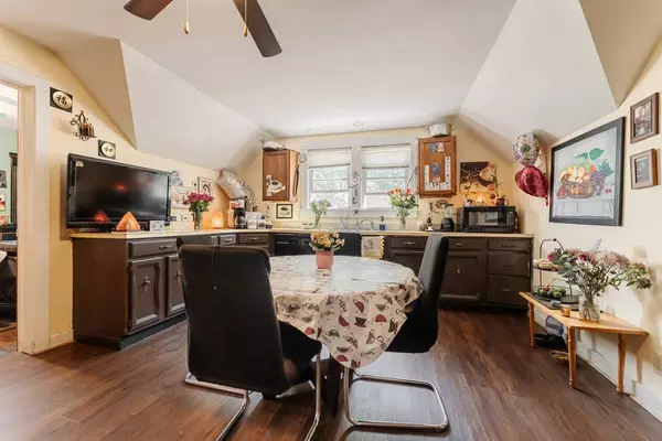 13029 Chicago ST, Blue Island, IL 60406