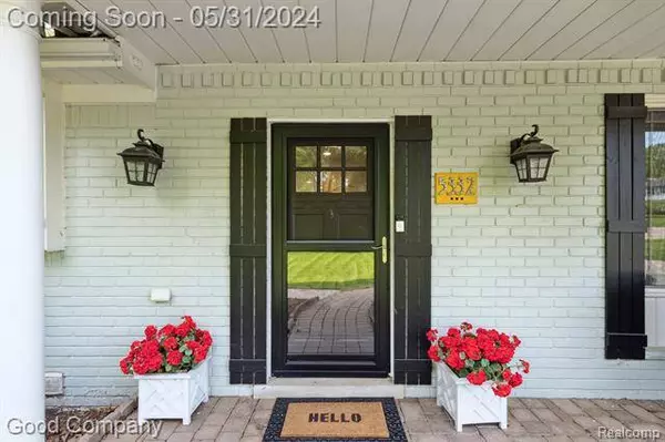 5332 VAN NESS Drive, Bloomfield Hills, MI 48302