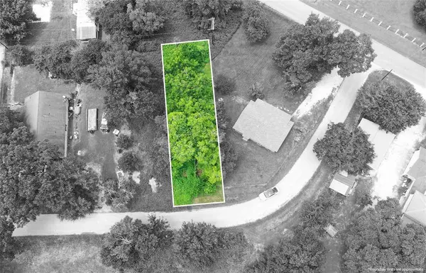 609 Baker ST, Navasota, TX 77868