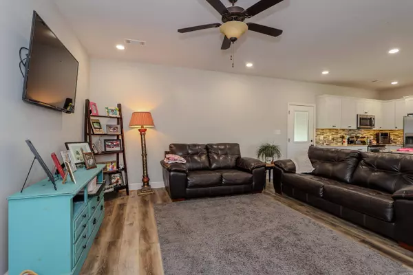 916 S 59TH STREET, Paragould, AR 72450