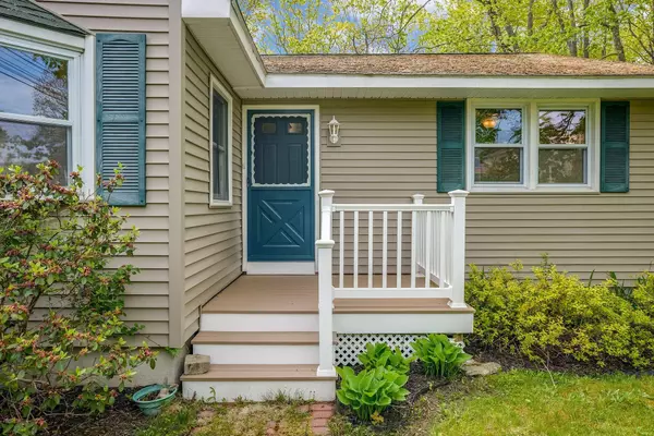 342 Portland ST, Yarmouth, ME 04096