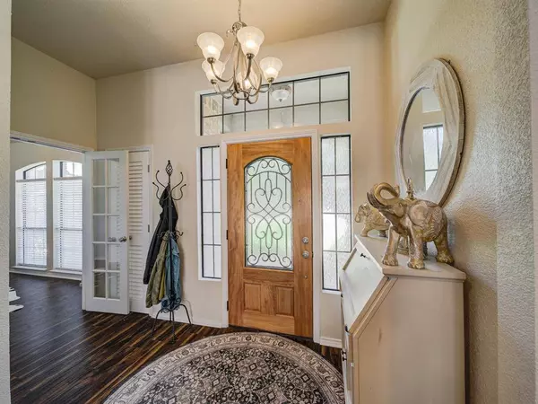 9 Kevin Court, Mansfield, TX 76063