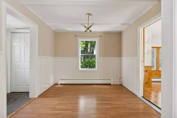 342 Portland ST, Yarmouth, ME 04096