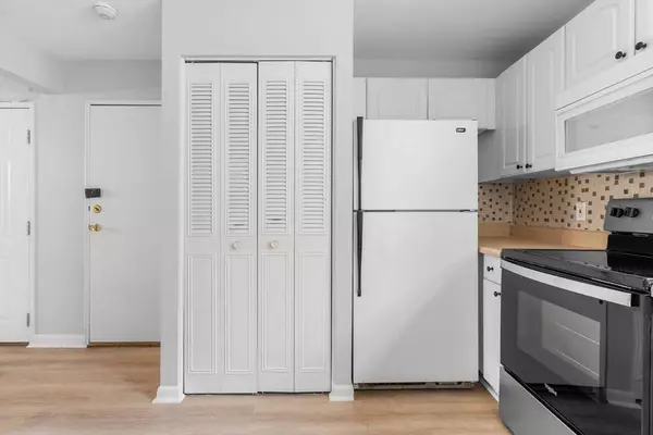 4 Robinwood Ave #2, Boston, MA 02130