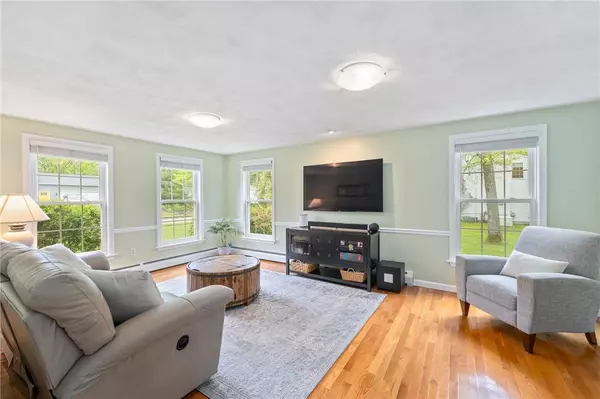 3 Tamarack TRL, Coventry, RI 02816