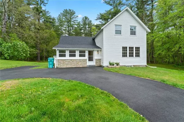 76 Elm ST, Upton, MA 01568