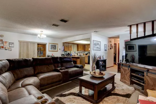 2367 PINE TREE TER, Kissimmee, FL 34744