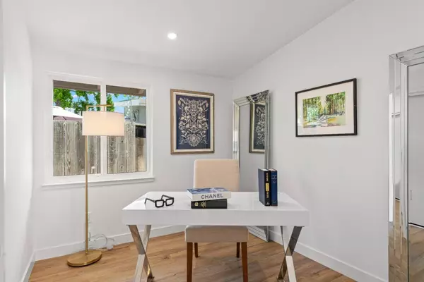 670 Hamilton LN, Santa Clara, CA 95051