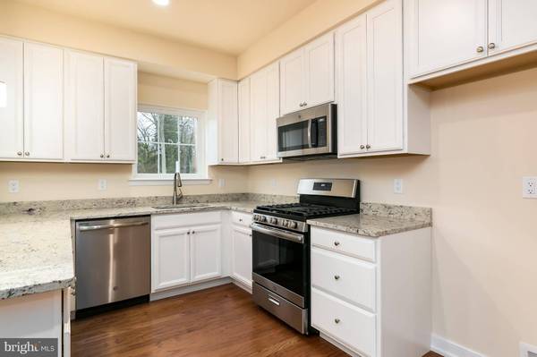 513 DELAWARE AVE, Delanco, NJ 08075