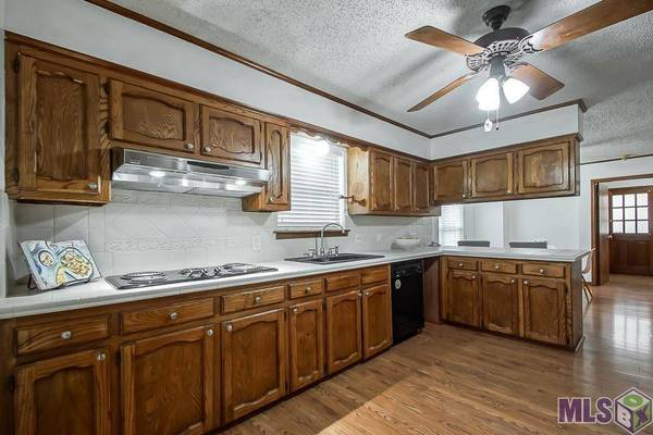 1041 WESTCHESTER DR, Baton Rouge, LA 70810