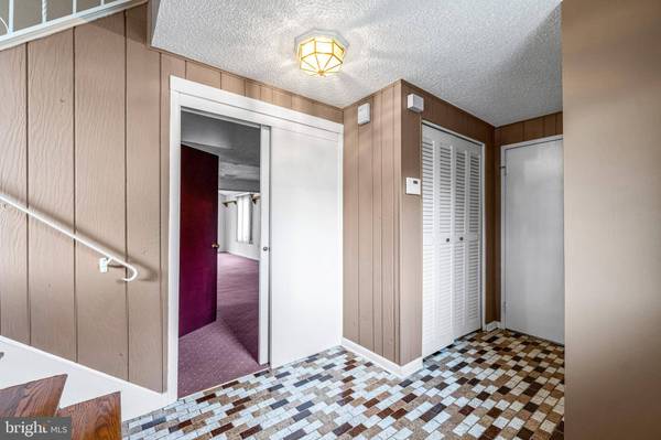 127 BRENTWOOD DR, Mount Laurel, NJ 08054