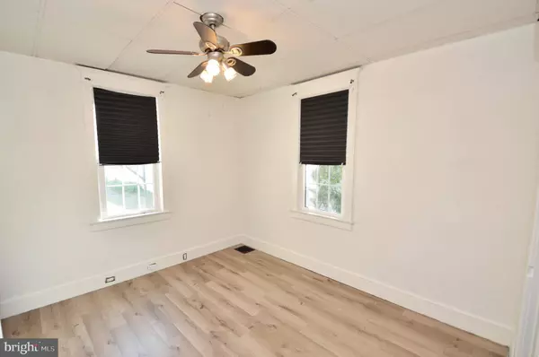 607 ARNDT AVE, Riverside, NJ 08075