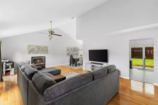 2506 Bentley Drive, Grand Prairie, TX 75052