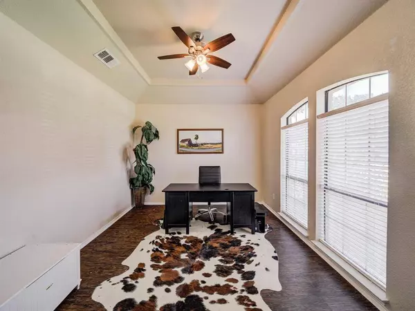 9 Kevin Court, Mansfield, TX 76063