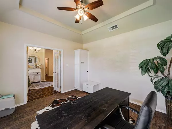 9 Kevin Court, Mansfield, TX 76063