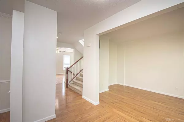 2609 Royal Gateway, Dayton, OH 45431