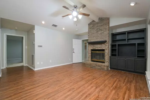 25311 Broad Oak Trail, San Antonio, TX 78255