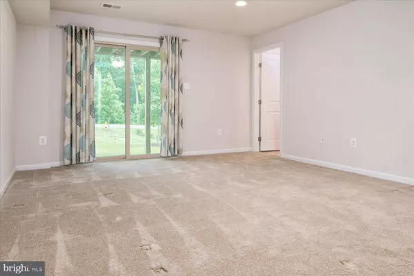 2734 FREDERICKSBURG RD, Hanover, MD 21076