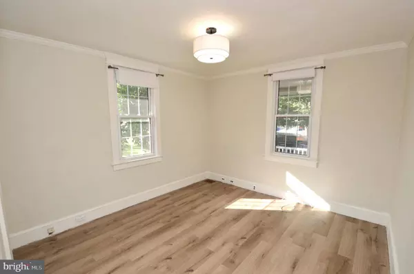 607 ARNDT AVE, Riverside, NJ 08075