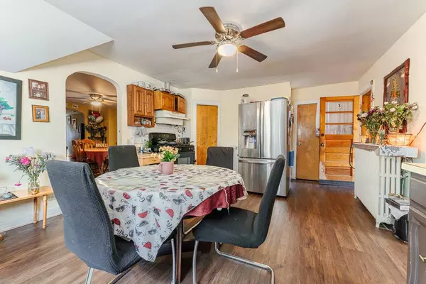 13029 Chicago ST, Blue Island, IL 60406