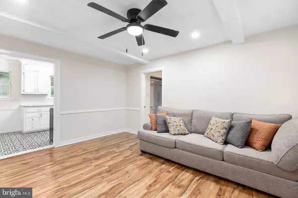 100 CREEKSIDE DR, Locust Grove, VA 22508