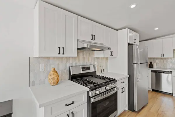 670 Hamilton LN, Santa Clara, CA 95051