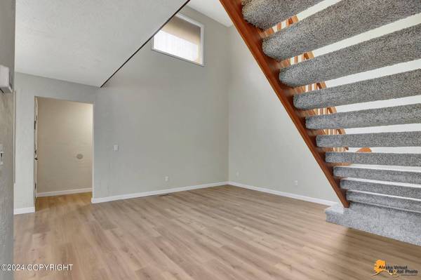 3201 Tayshee CIR, Anchorage, AK 99504