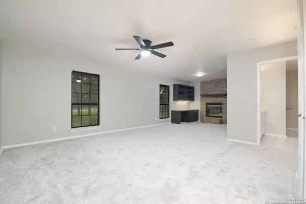 25311 Broad Oak Trail, San Antonio, TX 78255