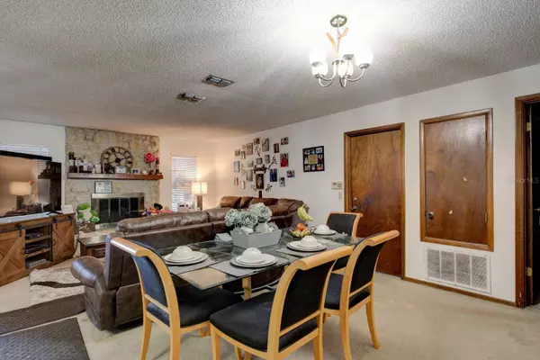 2367 PINE TREE TER, Kissimmee, FL 34744