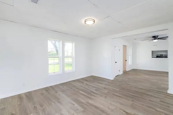 303 N Kansas Ave, Burrton, KS 67020