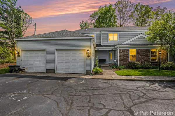 8817 Castle Hill NE Drive #4, Rockford, MI 49341