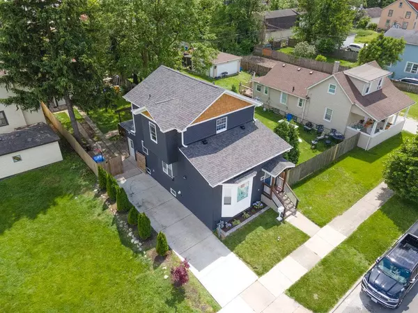 2223 DesPlaines ST, Blue Island, IL 60406