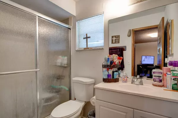 2367 PINE TREE TER, Kissimmee, FL 34744