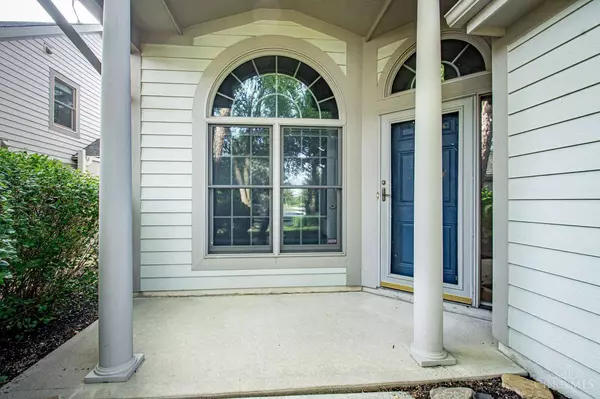 9891 Winding Green Way, Centerville, OH 45459