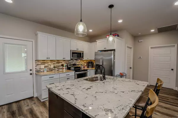 916 S 59TH STREET, Paragould, AR 72450