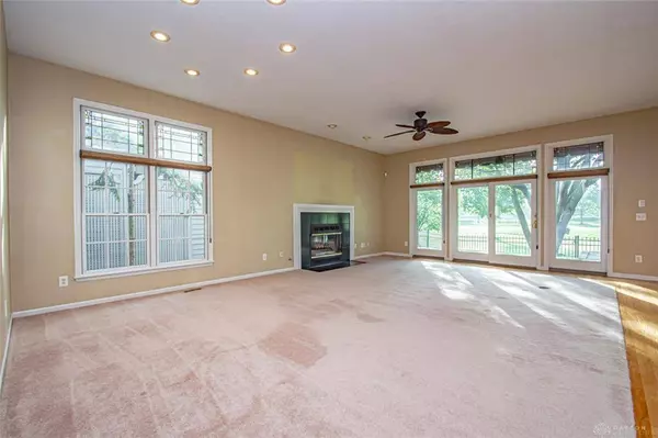 9891 Winding Green Way, Dayton, OH 45458