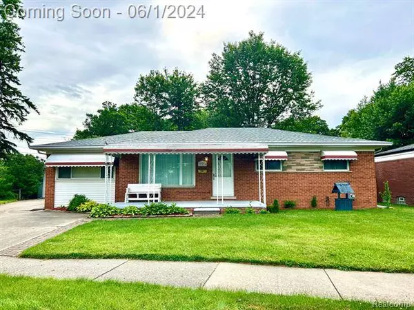 32324 EASTWAY Street, Roseville, MI 48066