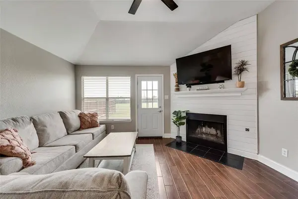 1161 Roping Reins Way, Haslet, TX 76052