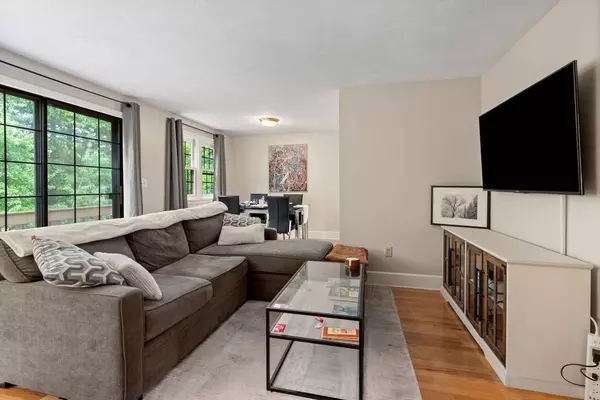 143 Apache Way #143, Tewksbury, MA 01876