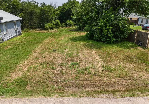 TBD 0 3rd Street, Hillsboro, TX 76645