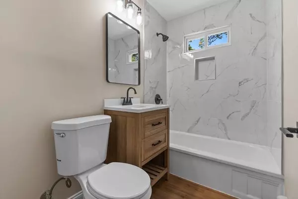 29 Doty Dr, Stoughton, MA 02072