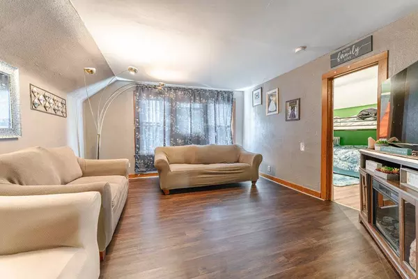 13029 Chicago ST, Blue Island, IL 60406