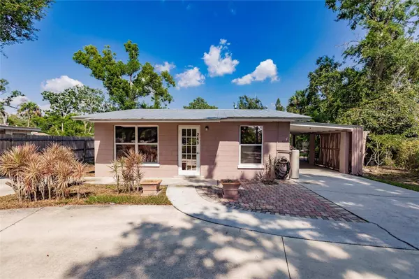 245 S HILLSBOROUGH AVE, Arcadia, FL 34266