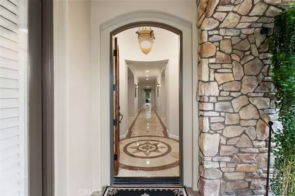 6 Leatherwood CT, Coto De Caza, CA 92679